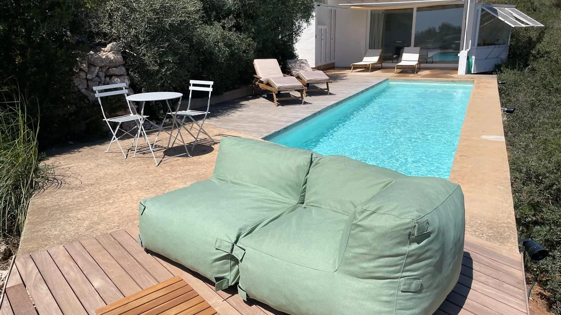 Luxury Studio With Private Pool Binisafua Apartment